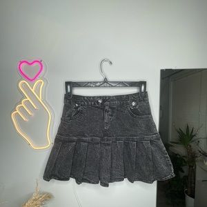 Women's High-Rise Pleated Denim Mini Skirt